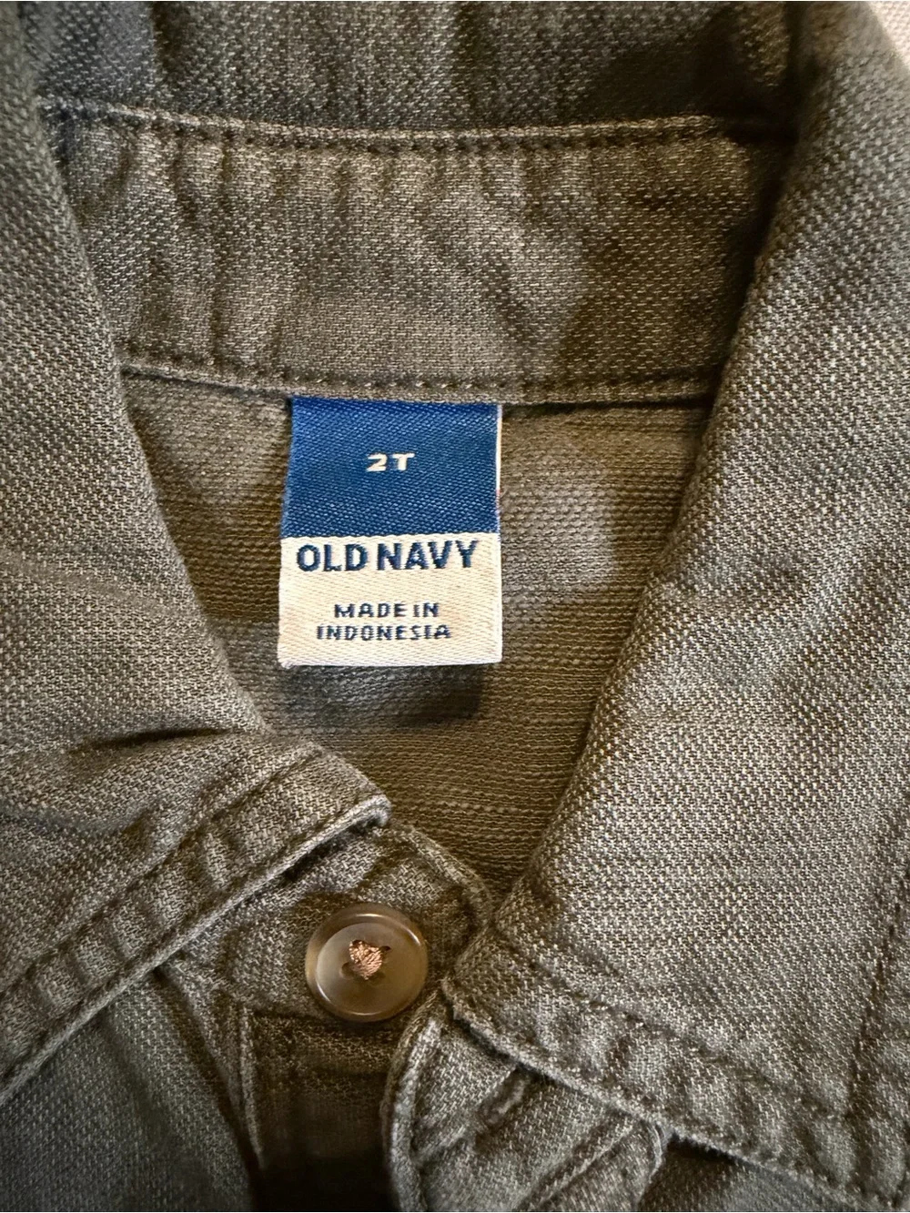3 Item Bundle 2 Button-Down Shirts - 1 Pair Tan Pants